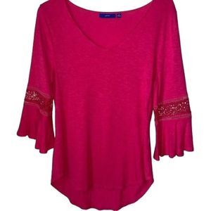 Apt 9 top with flare sleeves & round hem, size Small, Deep Pink